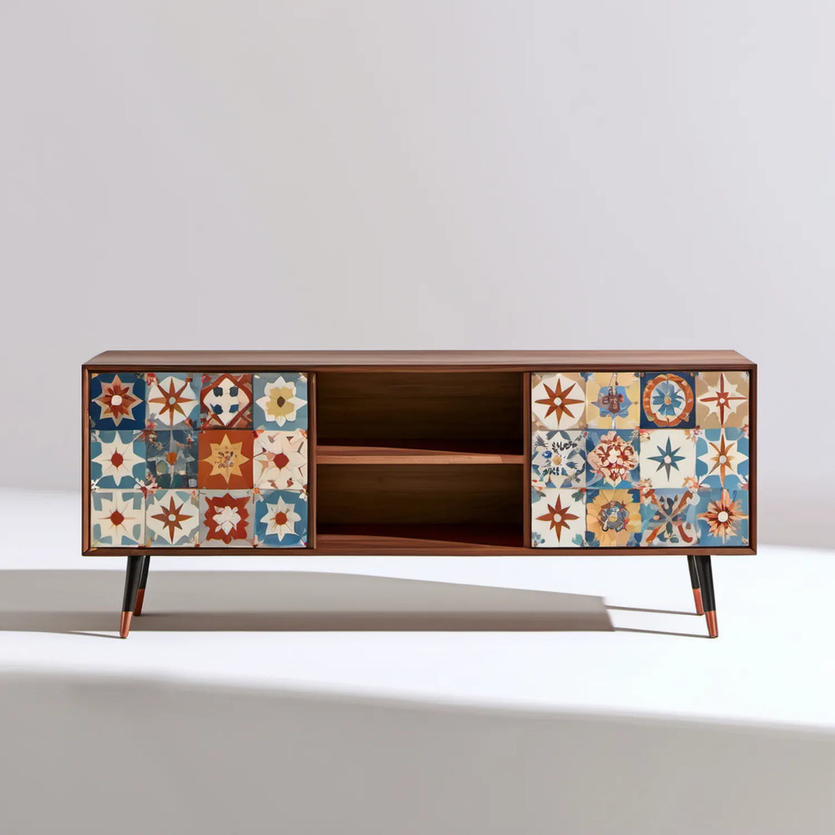 Orzechowa szafka RTV z ceramicznymi frontami, 2 drzwiami przesuwnymi, 160 x 40 x 70 cm