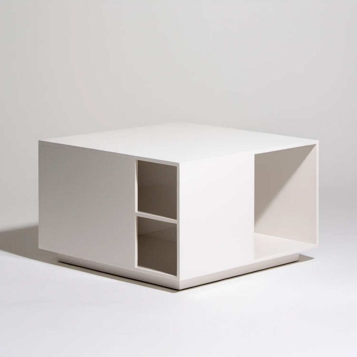 Biały kwadratowy stolik kawowy z płyty MDF 80 × 80 × 45 cm